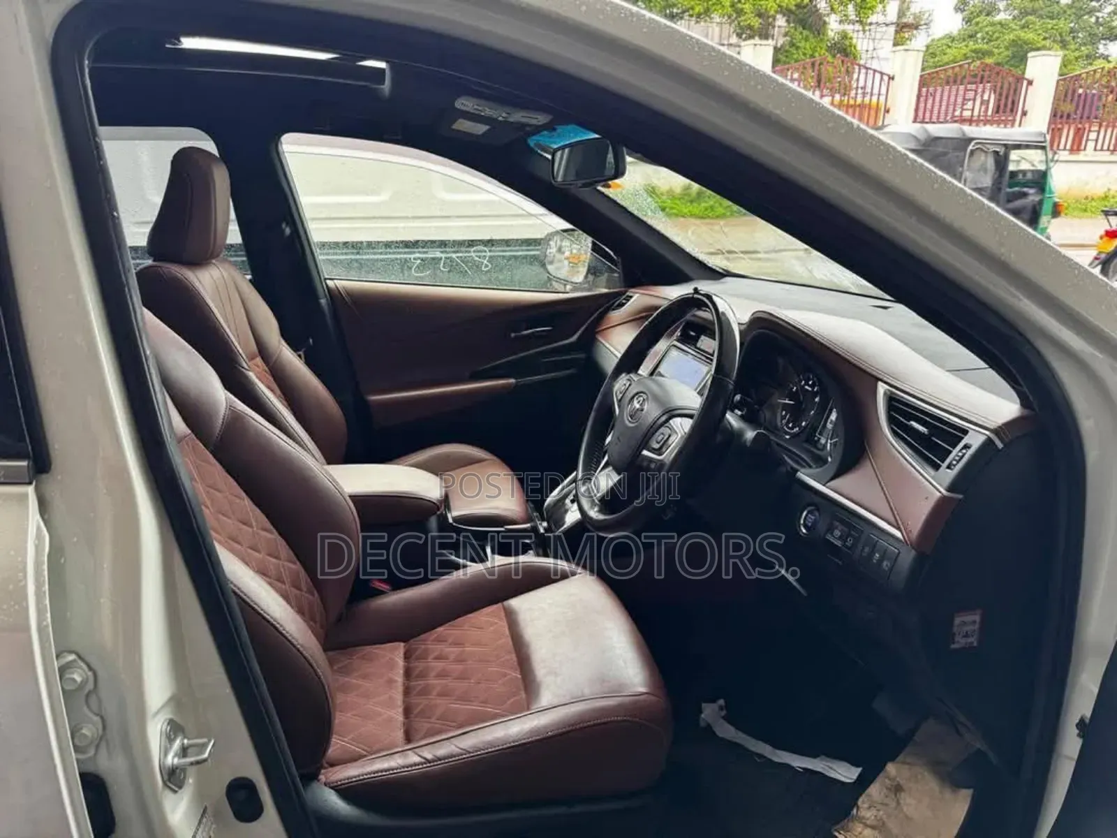Toyota Harrier 2.0 Turbo 2019 White