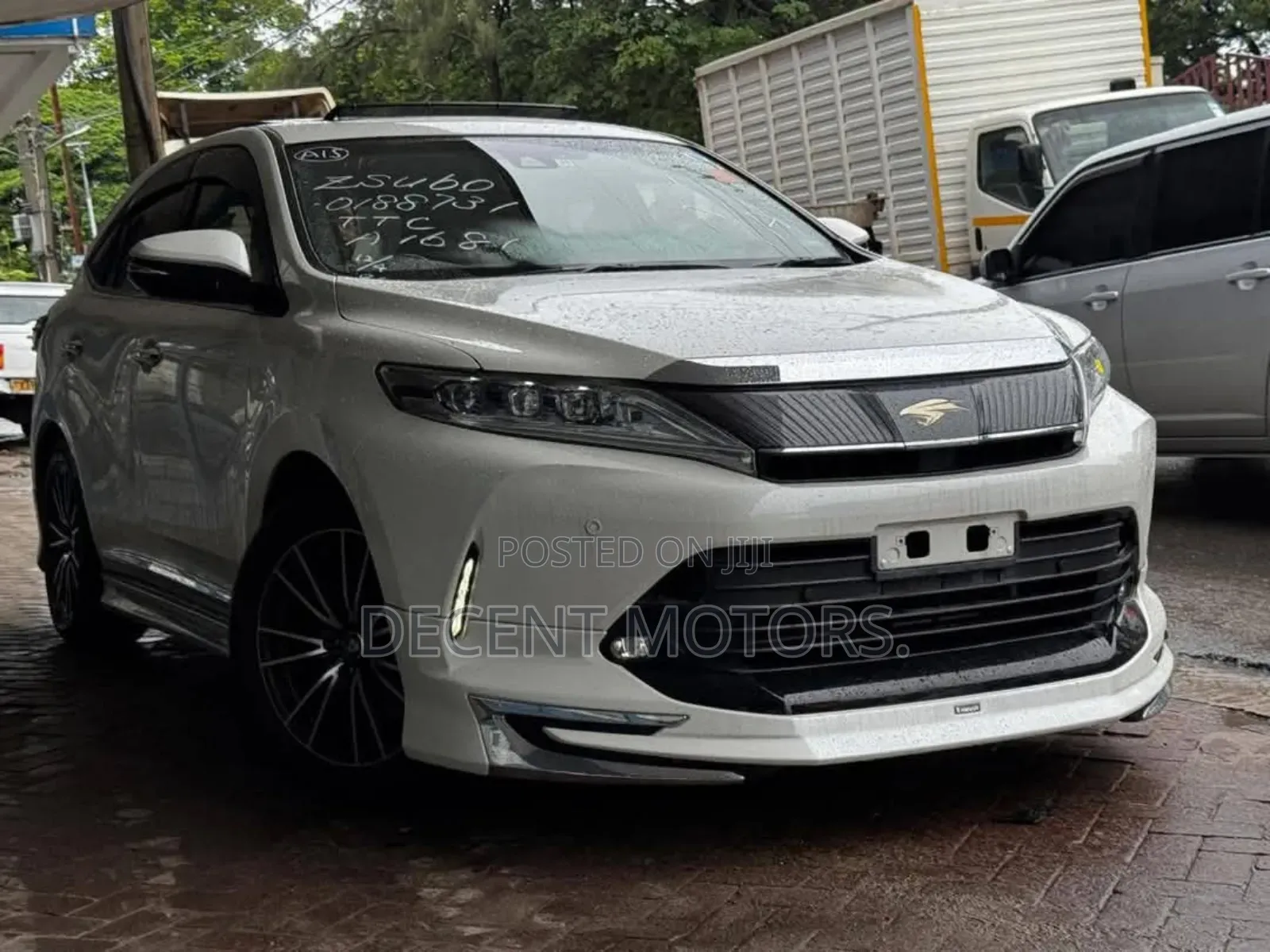 Toyota Harrier 2.0 Turbo 2019 White