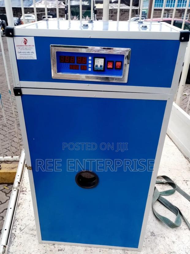 Automatic Incubator 528 Eggs - main view