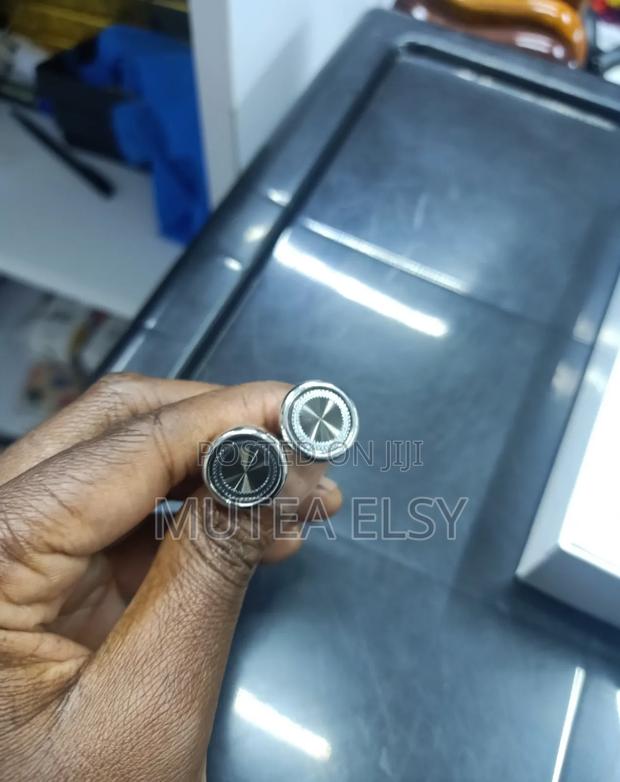 Silver Executive Cafflings - main view