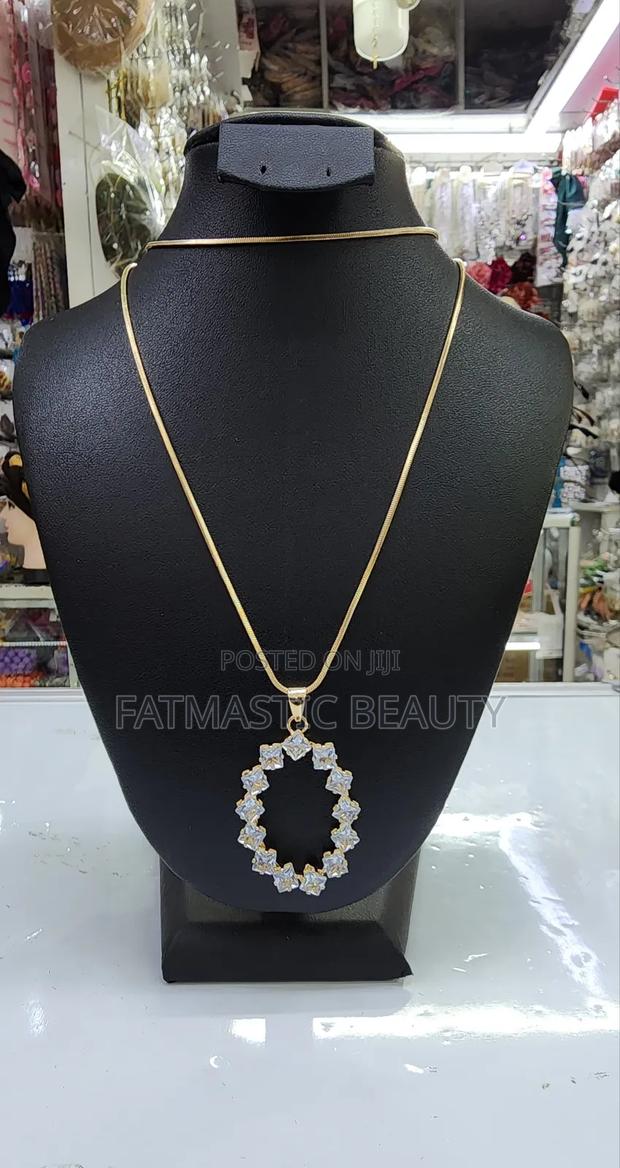 Long Chains - main view