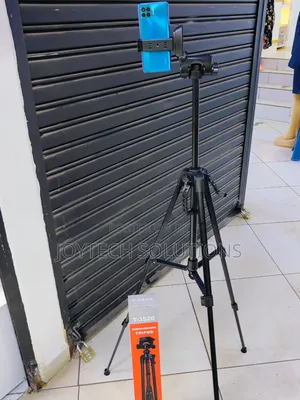Tripod Tall Stand