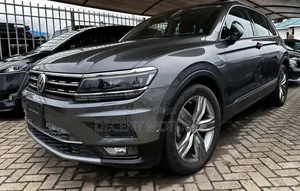 Volkswagen Tiguan 2019 Gray