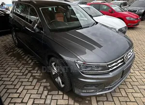 Volkswagen Tiguan 2019 Gray
