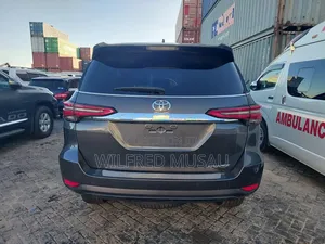Toyota Fortuner 2020 Gray