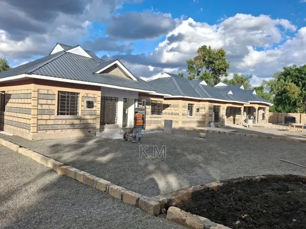 3bdrm House in Rimpa for sale