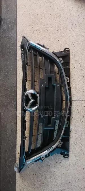 Mazda Axela 2015 Grill