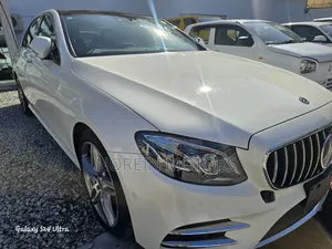 Mercedes-Benz E250 2019 Off white