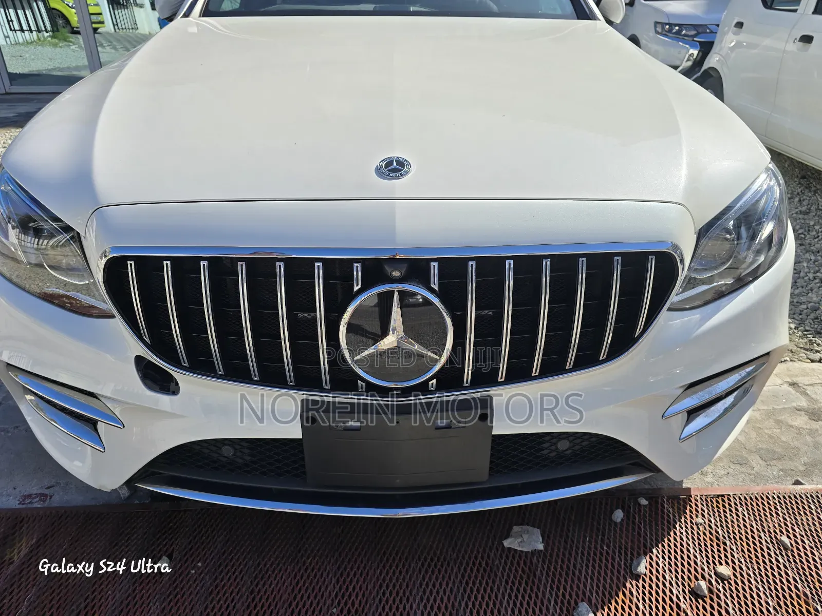 Mercedes-Benz E250 2019 Off white