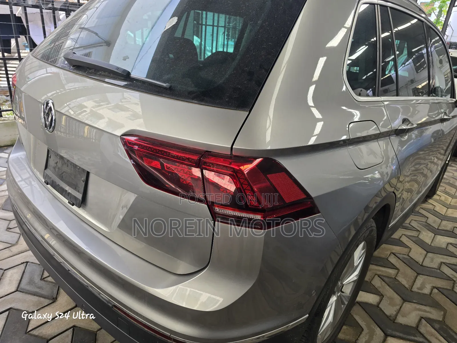 Volkswagen Tiguan 2018 Gray