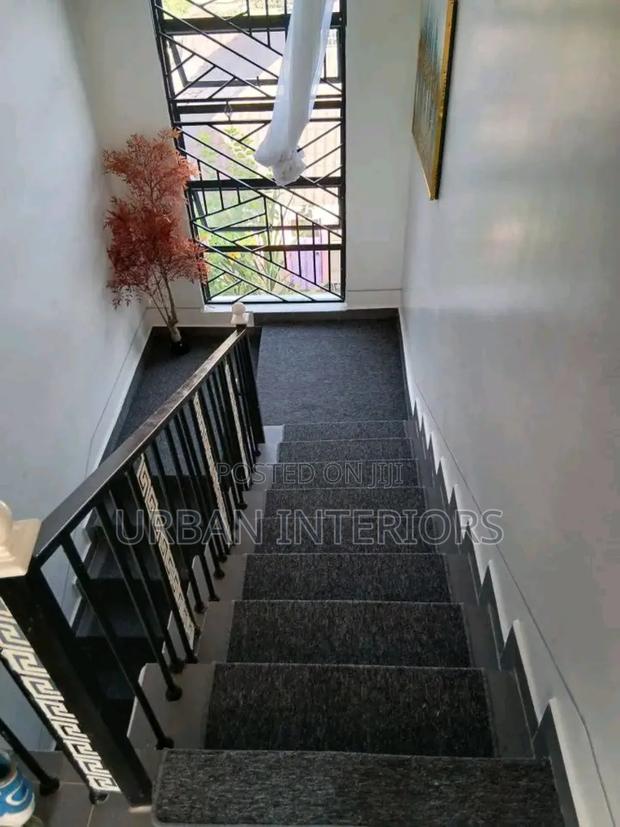 Staircase Carpet Installation Staircase Carpet Installation - main view