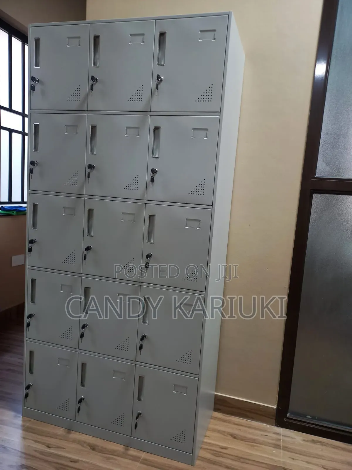 15 Compartments Swimming Area Lockers