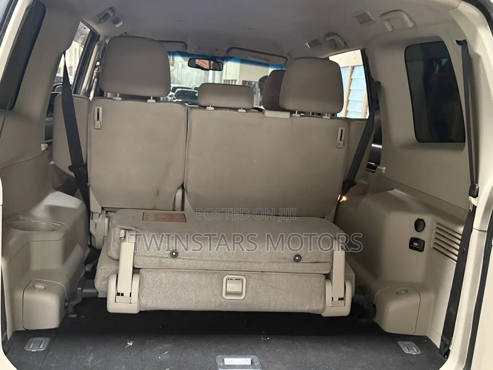 Mitsubishi Pajero V90 3.2 DI-D 2014 Gray