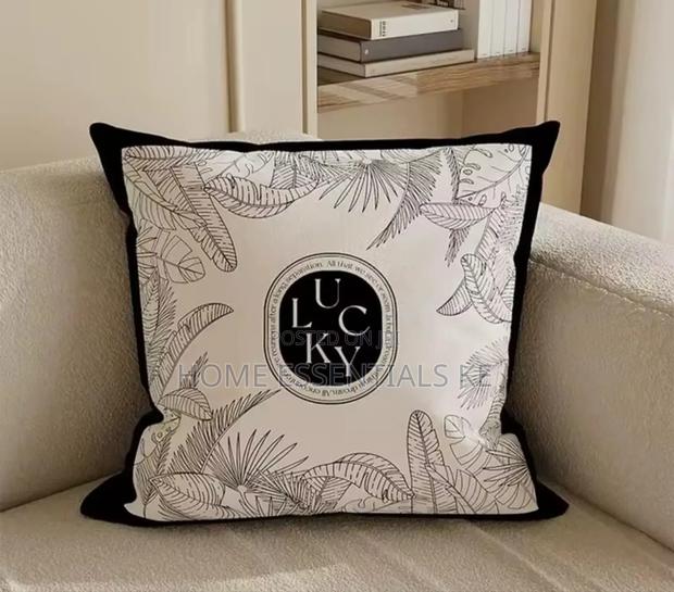 Light Luxury Abstract Art Cushion/Throw Pillow Cover 45*45cm - thumbnail 7