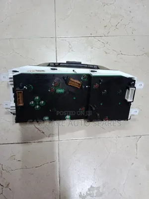 Dashboard Clock Nissan X -Trail Nt30