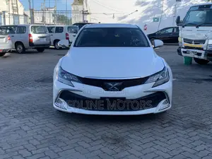 Toyota Mark X 2.5 AWD 2018 Pearl
