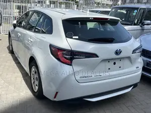 Toyota Corolla 2018 White