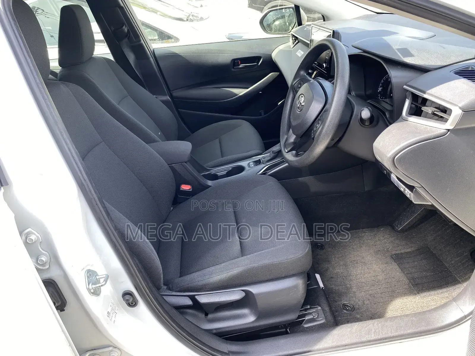 Toyota Corolla 2018 White