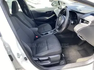 Toyota Corolla 2018 White