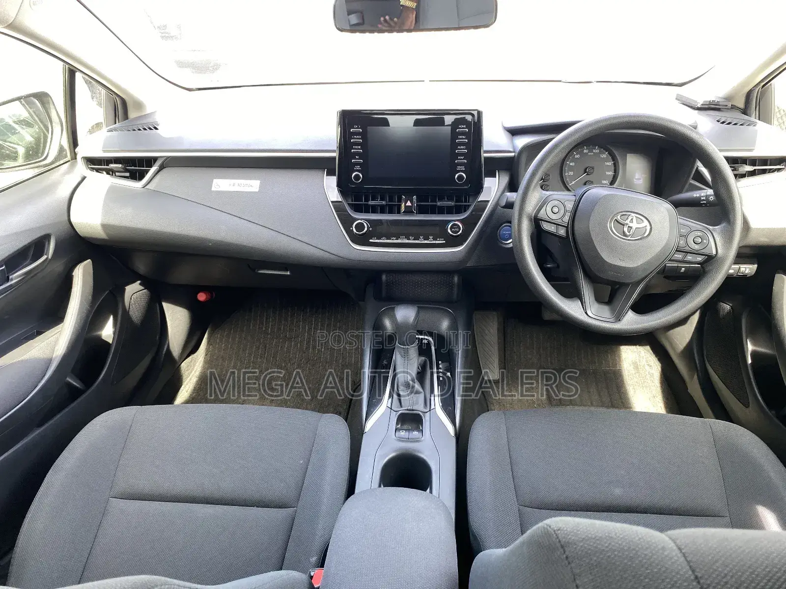 Toyota Corolla 2018 White