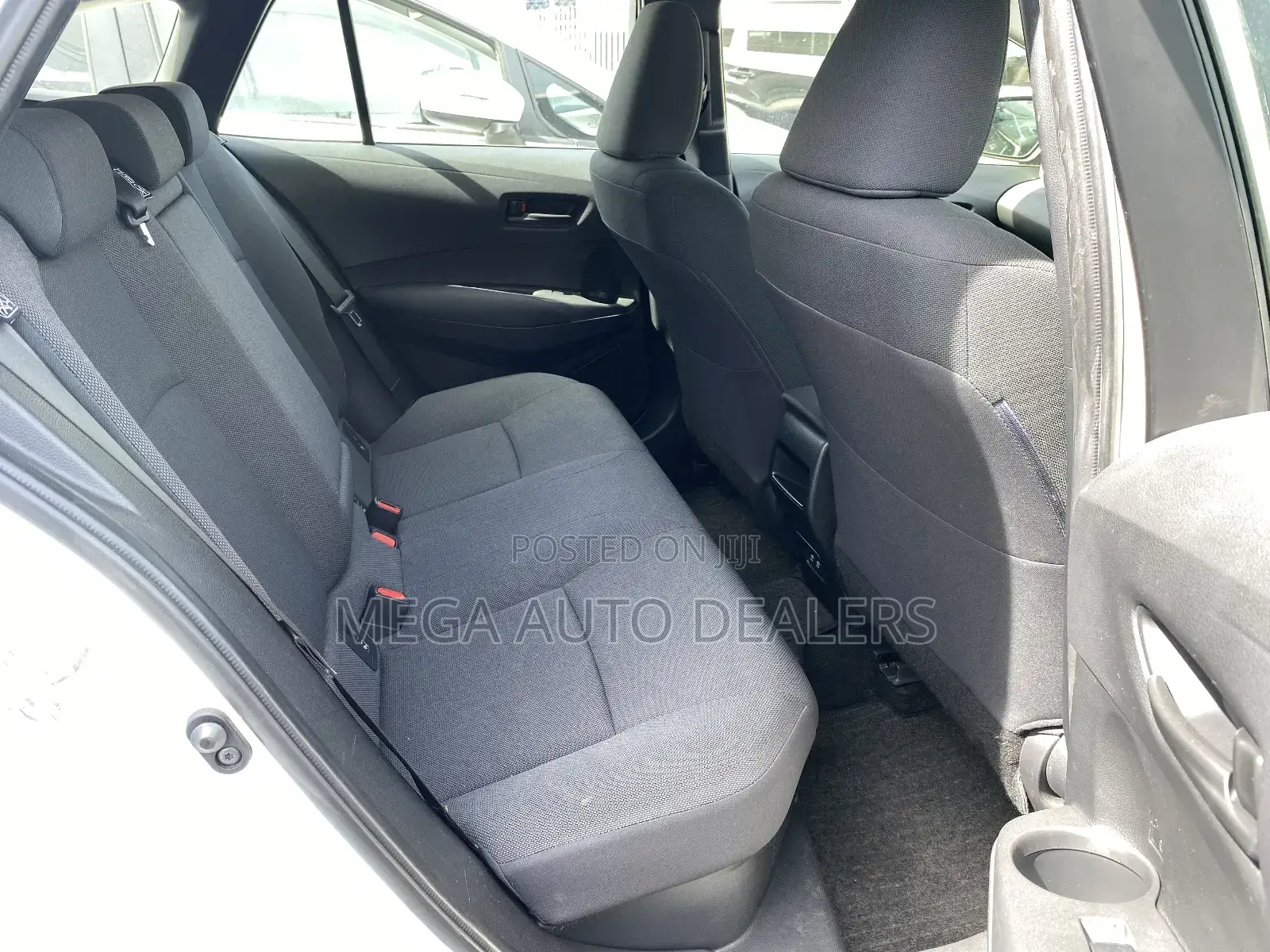 Toyota Corolla 2018 White