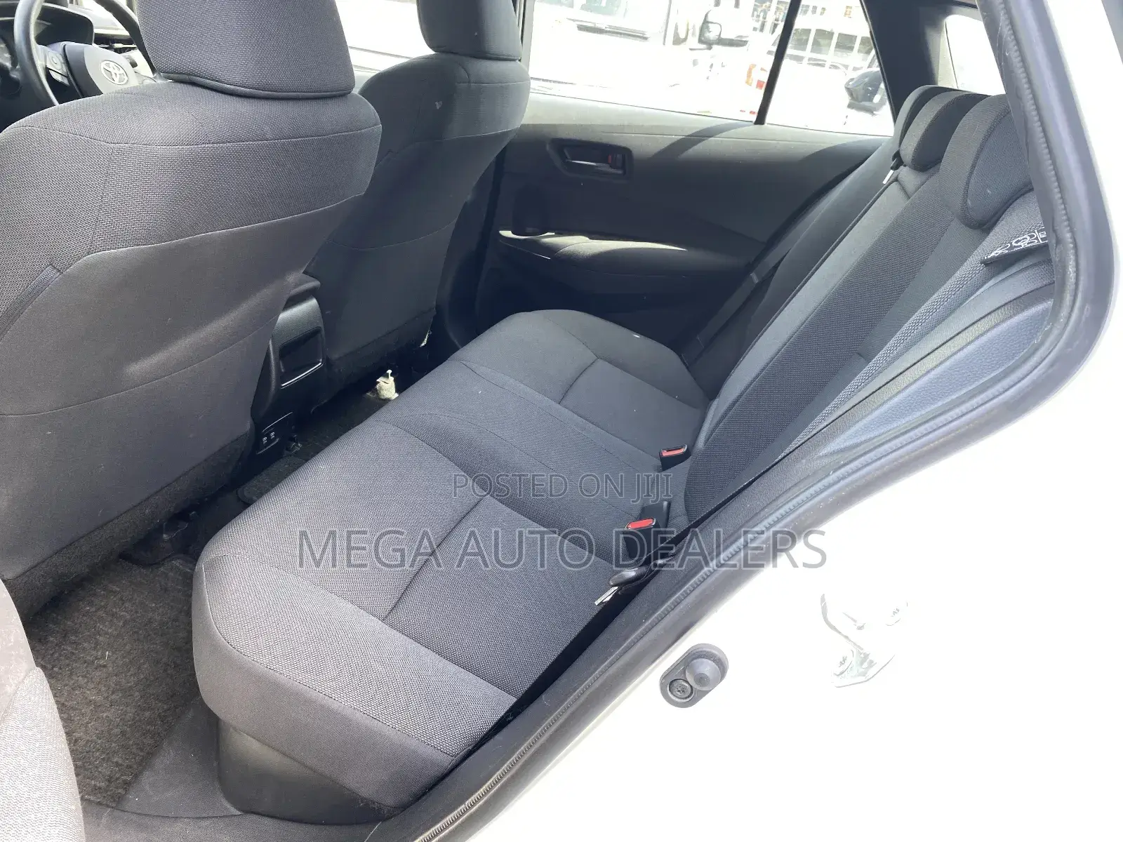 Toyota Corolla 2018 White