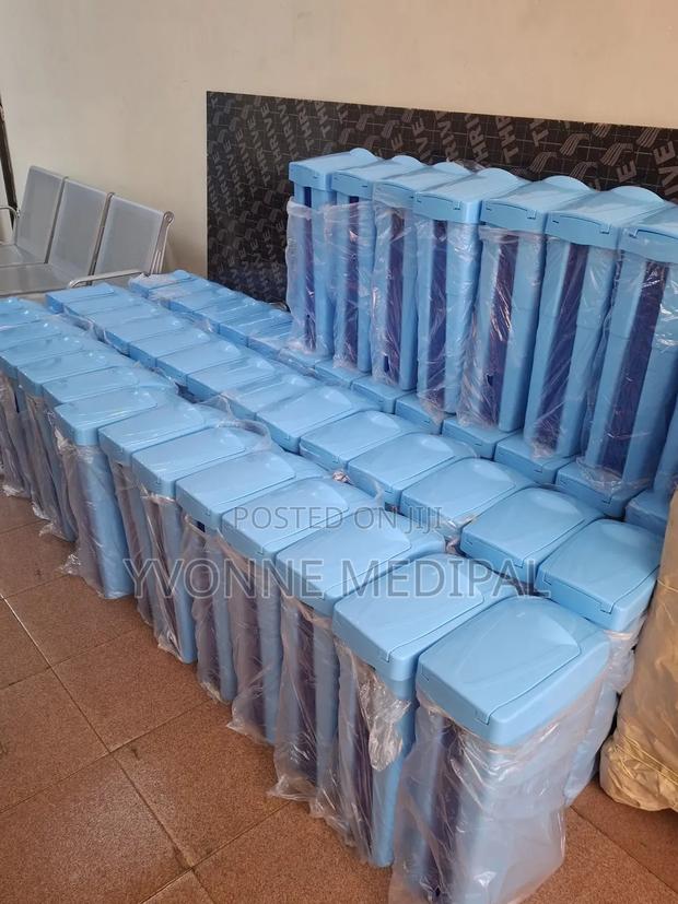 Sanitary Bins - thumbnail 3