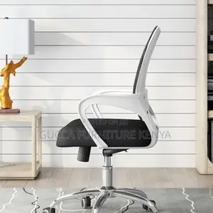 Office Chair:Ergonomic Design Clerical Simple Office Seat