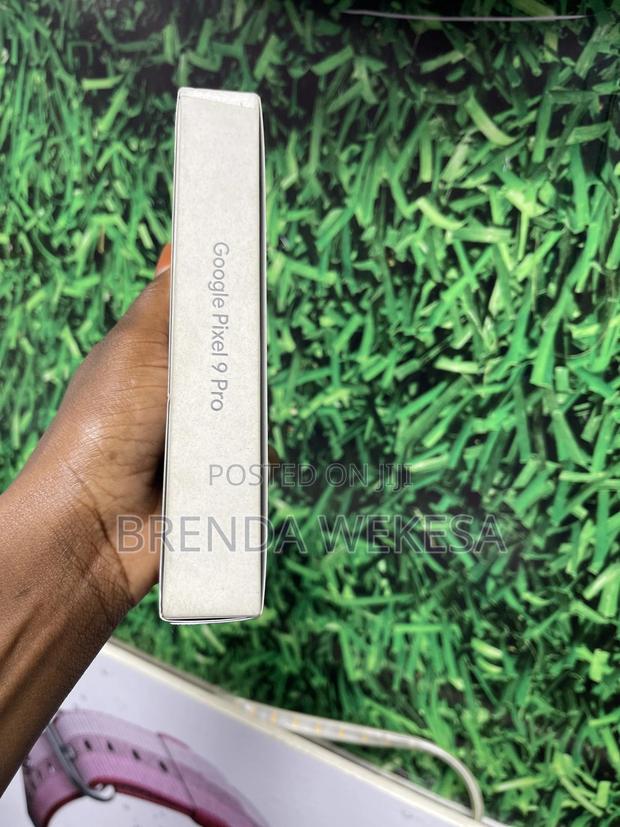 New Google Pixel 9 Pro 256 GB Black - thumbnail 4