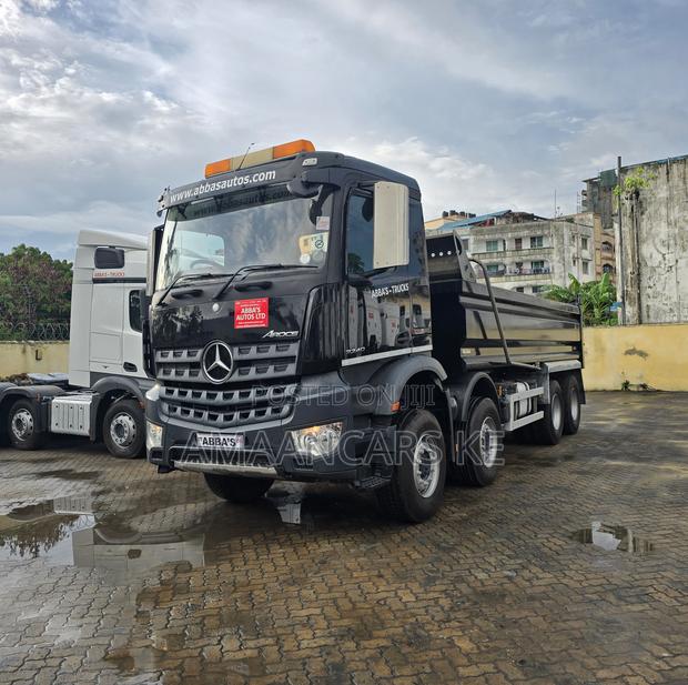 Mercedes Arocs Tipper 4 Axle - thumbnail 2