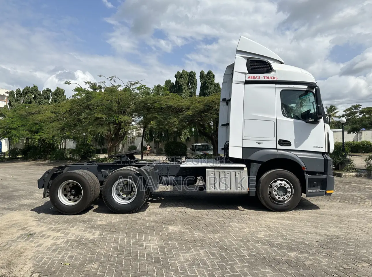 Mercedes-Benz Actros 2017 White