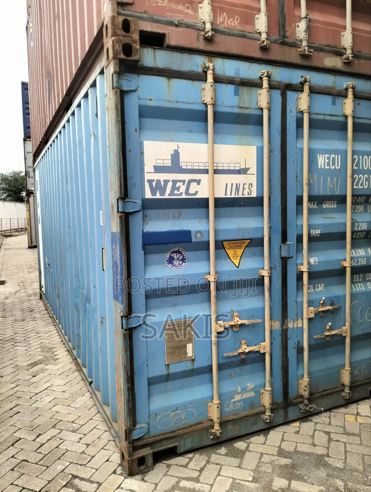 20ft Shipping/Storage Containers