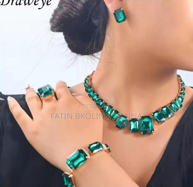 Big Rhinestone Jewellery Set