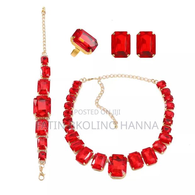 Big Rhinestone Jewellery Set - thumbnail 2