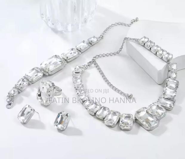 Big Rhinestone Jewellery Set - thumbnail 3