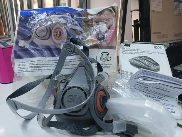 3m 7502 Respirator Quality Mask Protector - thumbnail 2