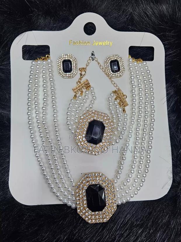 Full Pearl Jewellery Sets - thumbnail 2