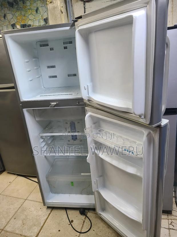 Sa Double Door Fridge _/ Samsung 288litres - thumbnail 3