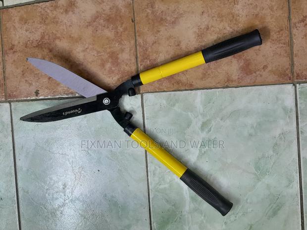 Adjustab Hedge Shear Set For Fence And Flowers