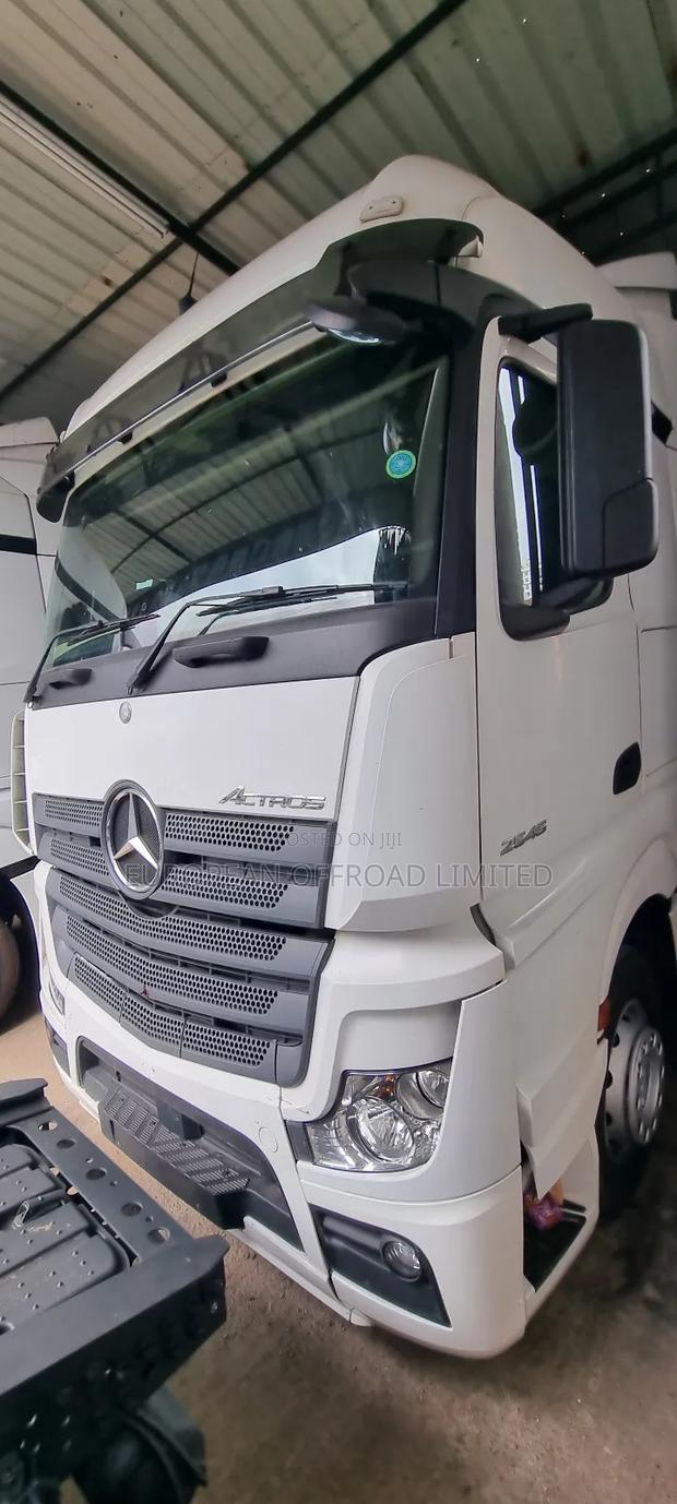 Mercedes Benz 2545 2018 - thumbnail 3