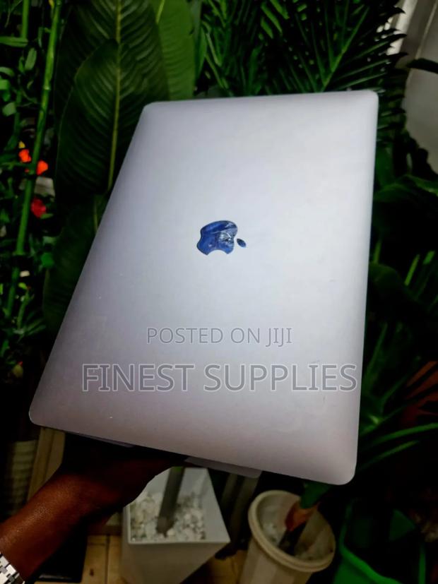 Laptop Apple MacBook Pro 2017 16GB Intel Core I7 SSD 1T - thumbnail 2