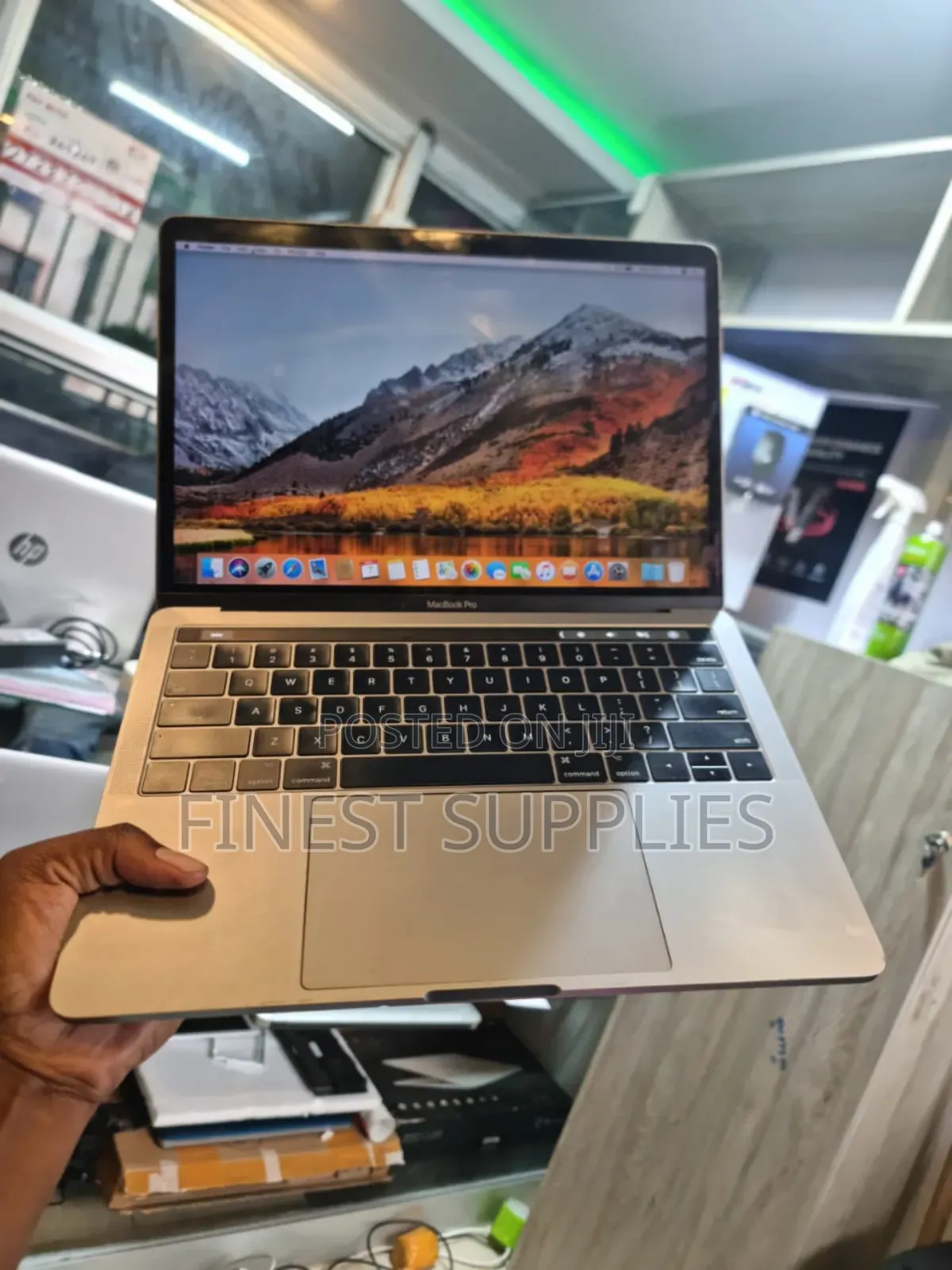 Laptop Apple MacBook Pro 2017 16GB Intel Core I7 SSD 1T