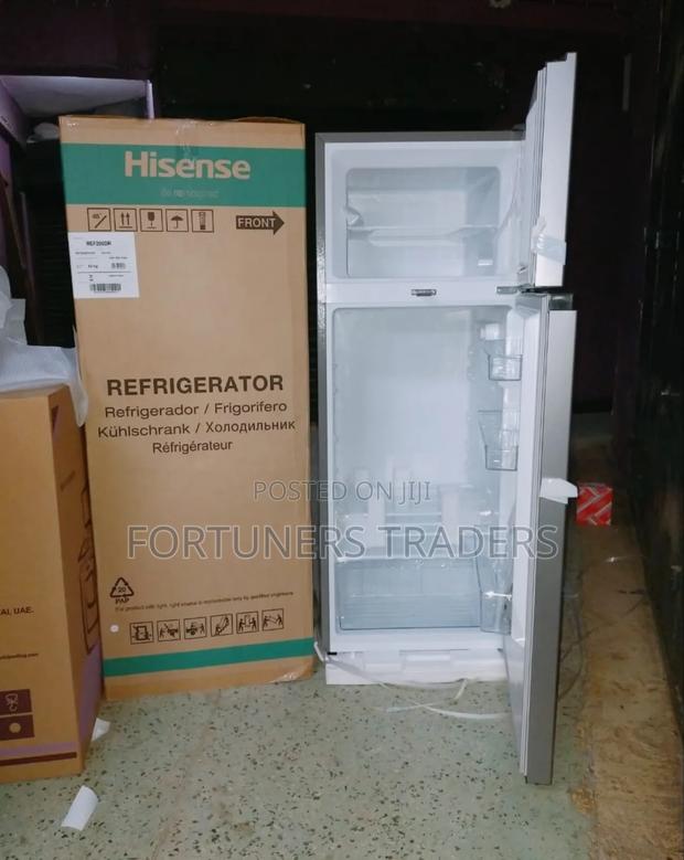 Refrigerator With Water Dispenser 292l, Hisense