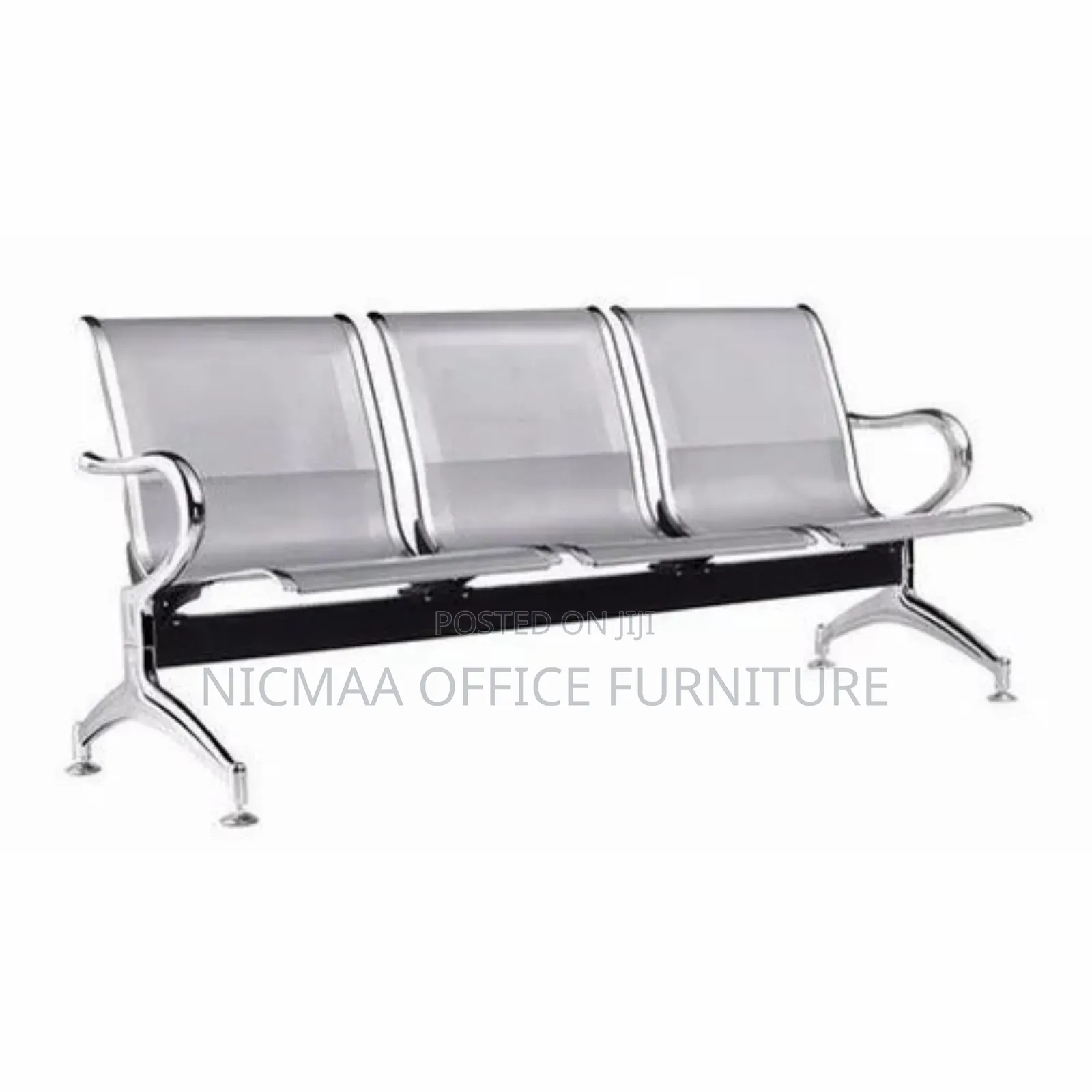 Sturdy 3-Link Waiting Bench