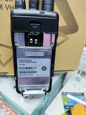 VHF Kenwood Tk 2000 Transceiver Walkie Talkie.