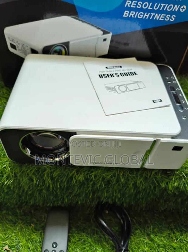 T6/Q6 Projector - main view