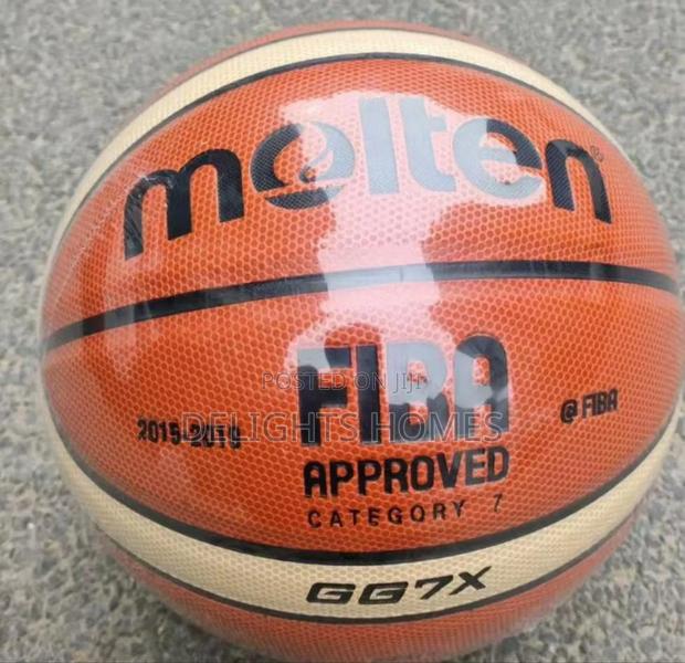 Original Molten Basketball - main view