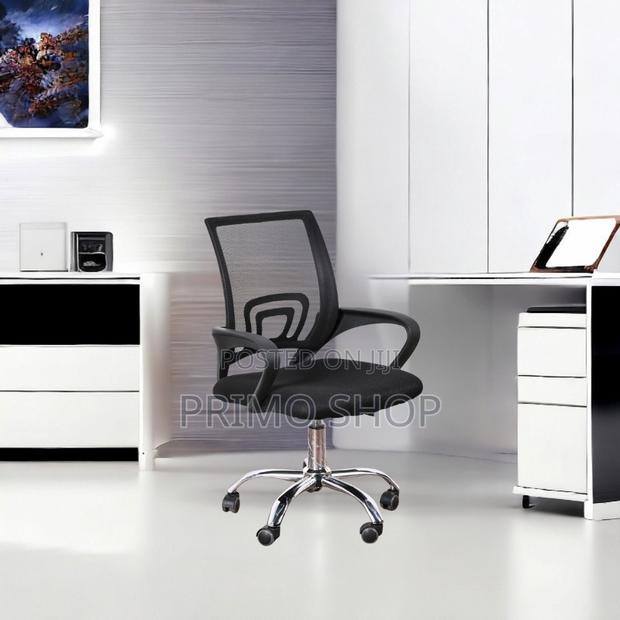 Office Chair; Exquisite Finish Swivel Office Chair
