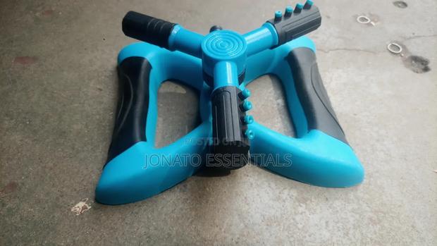 3 Arm Garden Sprinkler, 360° Rotating Sprinkler - thumbnail 4