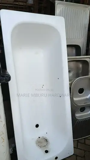 Metallic Bathtub Available